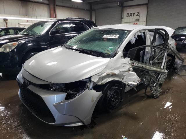 TOYOTA COROLLA LE 2022 with VIN 5YFEPMAE0NP276792 - Photo from auction