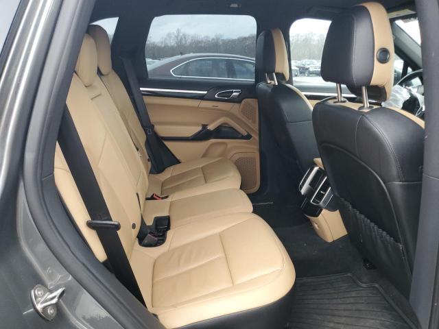 Photo 10 from auction – 2014 PORSCHE CAYENNE with VIN WP1AF2A24ELA45056