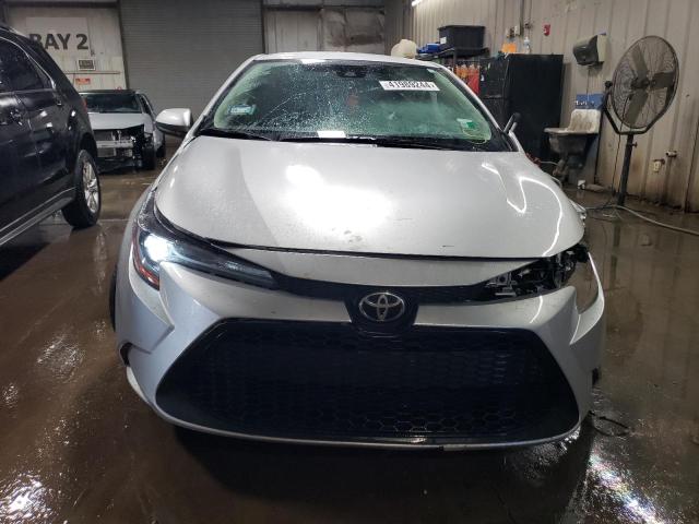 Photo 5 from auction – 2022 TOYOTA COROLLA LE with VIN 5YFEPMAE0NP276792