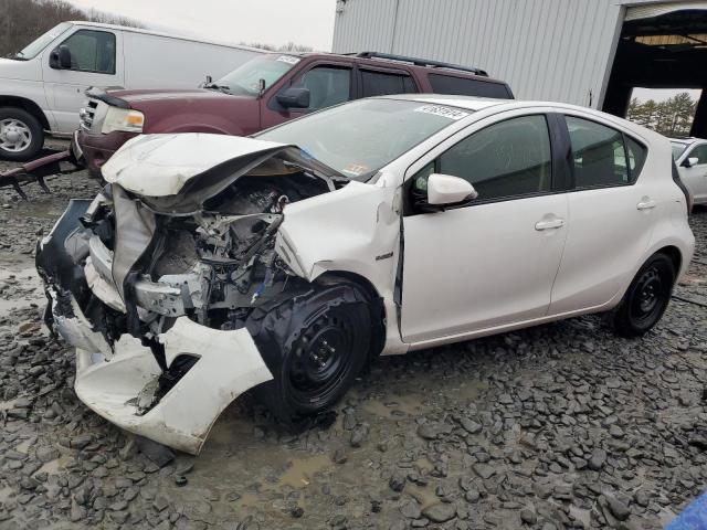TOYOTA PRIUS C 2015 with VIN JTDKDTB33F1587187 - Photo from auction