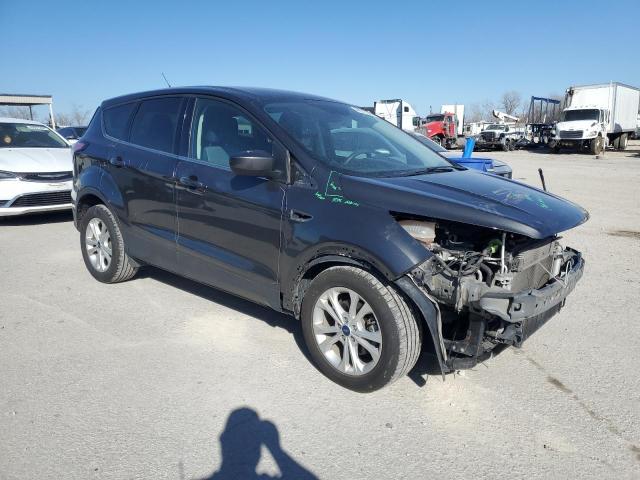 Photo 4 from auction – 2017 FORD ESCAPE SE with VIN 1FMCU0GD5HUC81870