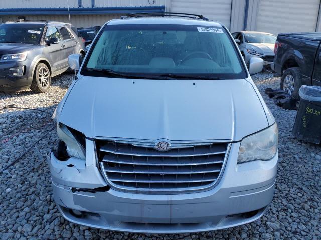Photo 5 from auction – 2010 CHRYSLER TOWN & COU with VIN 2A4RR5D11AR412894