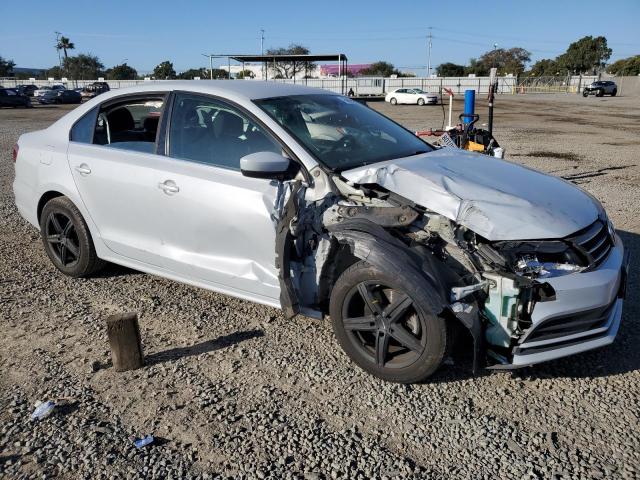 Photo 4 from auction – 2017 VOLKSWAGEN JETTA S with VIN 3VW2B7AJ9HM371134