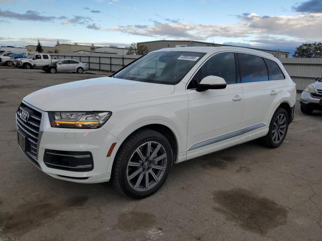 AUDI Q7 PREMIUM 2017 with VIN WA1LAAF75HD055997 - Photo from auction