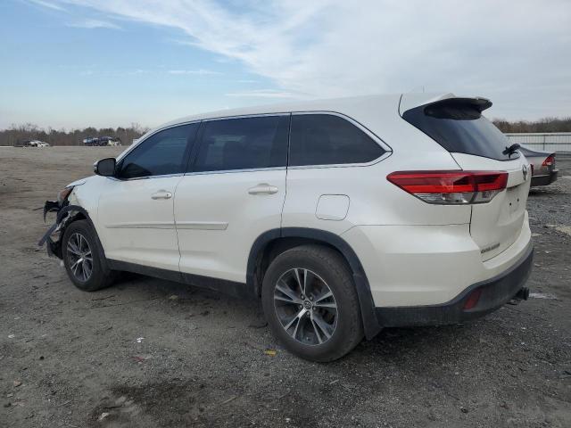 Photo 2 from auction – 2019 TOYOTA HIGHLANDER with VIN 5TDZZRFH9KS352668