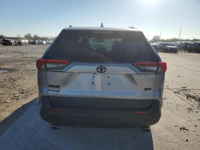 Photo 6 from auction – 2021 TOYOTA RAV4 XLE with VIN 2T3P1RFV8MC143073