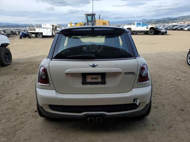 Photo 6 from auction – 2010 MINI COOPER with VIN WMWMF7C53ATX45838
