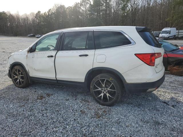 Photo 2 from auction – 2018 HONDA PILOT LX with VIN 5FNYF5H17JB019689