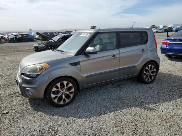KIA SOUL + 2013 with VIN KNDJT2A6XD7615890 - Photo from auction