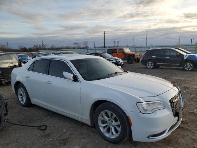 Photo 4 from auction – 2016 CHRYSLER 300 LIMITE with VIN 2C3CCAAG0GH243694