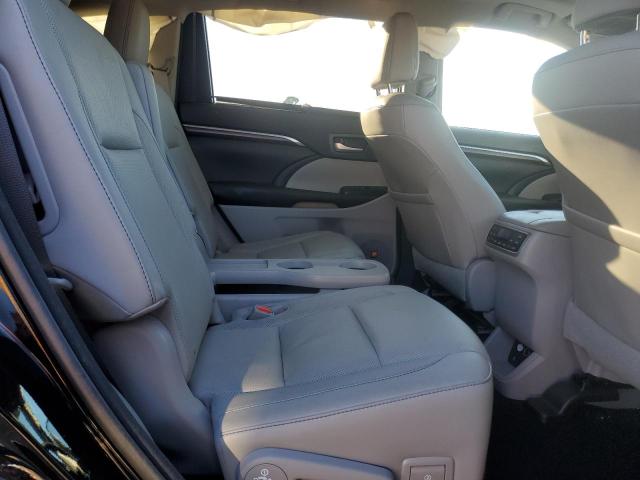 Photo 11 from auction – 2015 TOYOTA HIGHLANDER with VIN 5TDDCRFH1FS013467