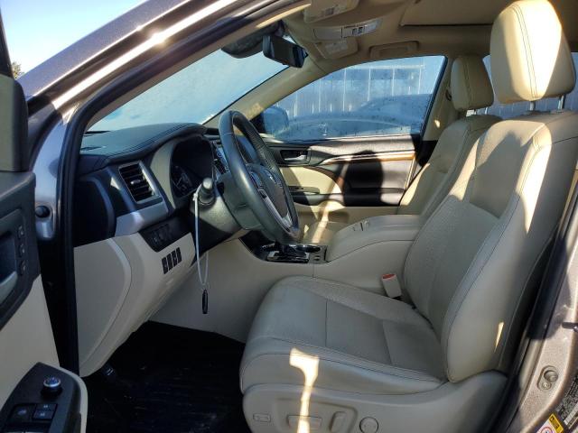 Photo 7 from auction – 2019 TOYOTA HIGHLANDER with VIN 5TDYZRFH2KS295760