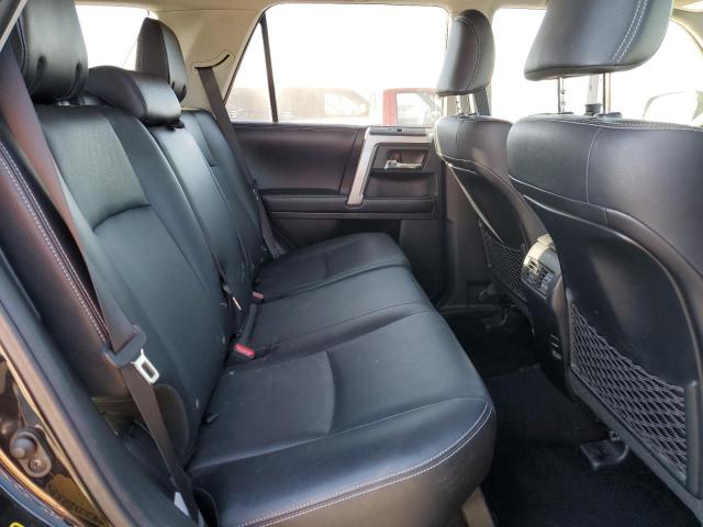 Photo 11 from auction – 2018 TOYOTA 4RUNNER SR with VIN JTEBU5JR0J5598324