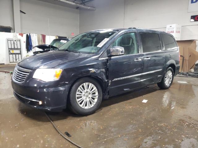 CHRYSLER TOWN & COU 2014 with VIN 2C4RC1GG7ER339133 - Photo from auction