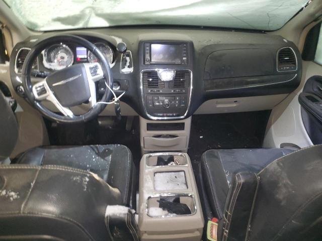 Photo 8 from auction – 2016 CHRYSLER TOWN & COU with VIN 2C4RC1BG9GR198043