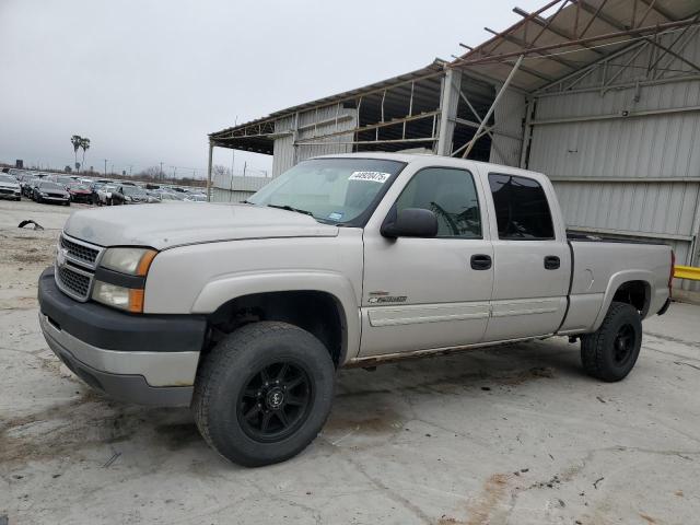 CHEVROLET SILVERADO 2005 with VIN 1GCHK23215F865229 - Photo from auction