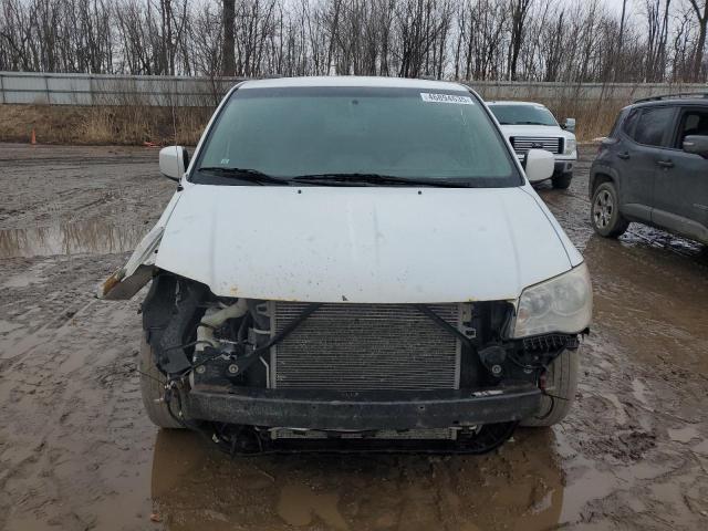 Photo 5 from auction – 2016 CHRYSLER TOWN & COU with VIN 2C4RC1BG5GR229823
