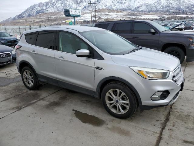 Photo 4 from auction – 2017 FORD ESCAPE SE with VIN 1FMCU0GD4HUA54539