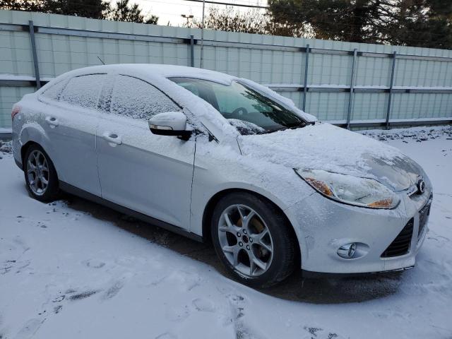 Снимка 4 от търг – 2014 FORD FOCUS SE с VIN 1FADP3F23EL449854