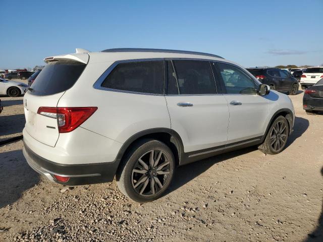 Photo 3 from auction – 2020 HONDA PILOT TOUR with VIN 5FNYF5H90LB019266