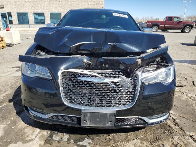 Photo 5 from auction – 2017 CHRYSLER 300C PLATI with VIN 2C3CCASG4HH526874