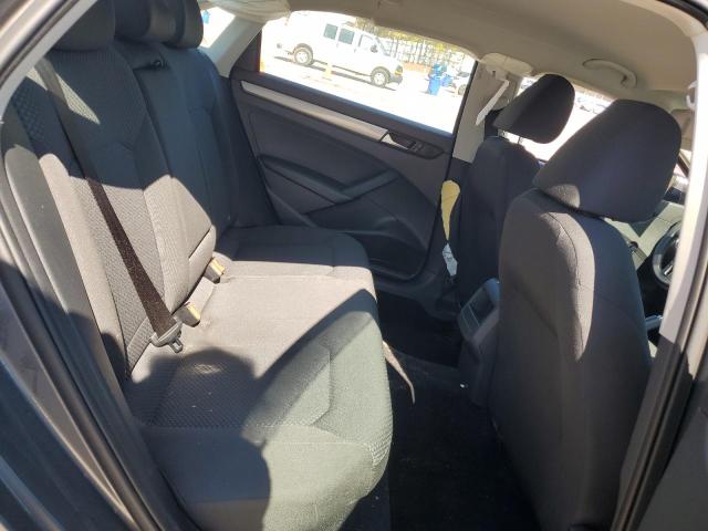 Photo 10 from auction – 2013 VOLKSWAGEN PASSAT S with VIN 1VWAP7A31DC024682