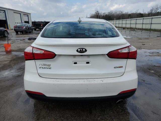 Zdjęcie 6 z aukcji – 2016 KIA FORTE EX z VIN KNAFX4A84G5552225
