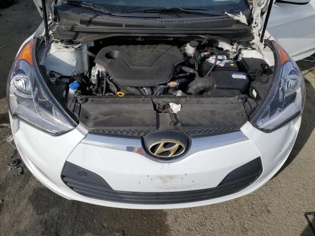 Photo 11 from auction – 2017 HYUNDAI VELOSTER with VIN KMHTC6AD5HU315224