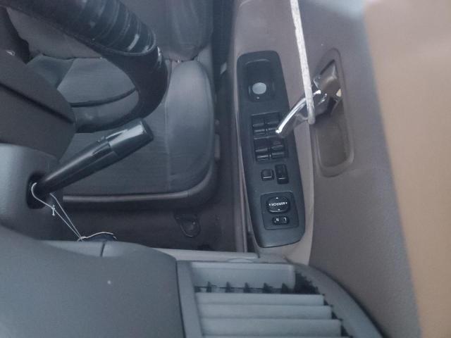 Photo 12 from auction – 2005 TOYOTA CAMRY LE with VIN 4T1BE32K95U072868
