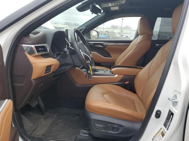 Photo 7 from auction – 2021 TOYOTA HIGHLANDER with VIN 5TDEBRCH8MS040626