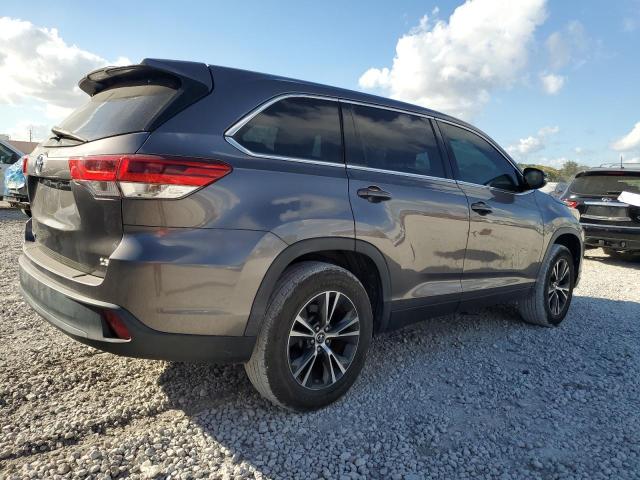 Photo 3 from auction – 2019 TOYOTA HIGHLANDER with VIN 5TDZZRFH6KS342826