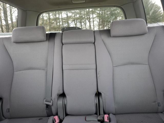 Photo 10 from auction – 2004 TOYOTA HIGHLANDER with VIN JTEGD21A640095901