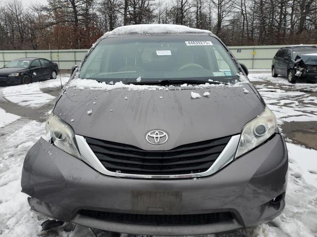 Photo 5 from auction – 2014 TOYOTA SIENNA LE with VIN 5TDKK3DC5ES455505