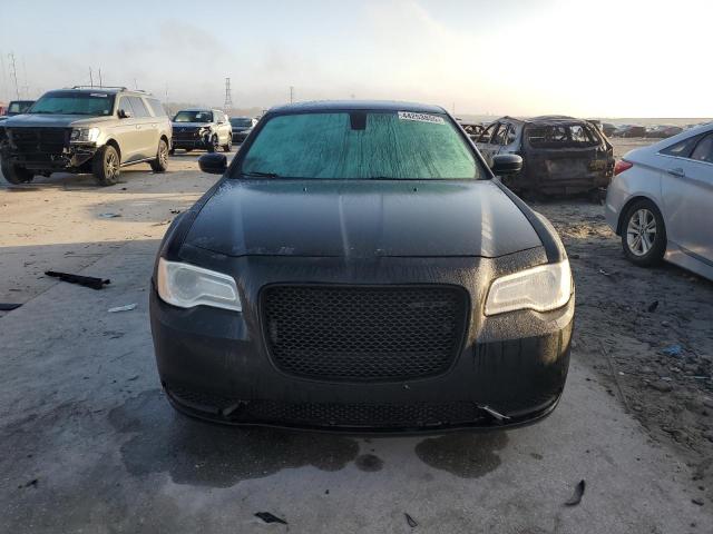 Photo 5 from auction – 2015 CHRYSLER 300 LIMITE with VIN 2C3CCAAG1FH893956