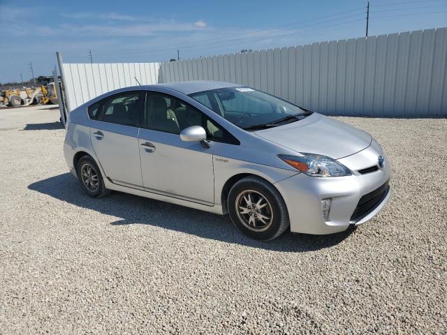 Снимка 4 от търг – 2015 TOYOTA PRIUS с VIN JTDKN3DU3F1941129