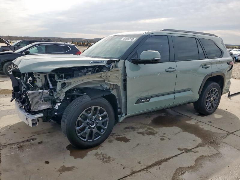 Снимка 1 от търг – 2024 TOYOTA SEQUOIA SR с VIN 7SVAAABA5RX047564