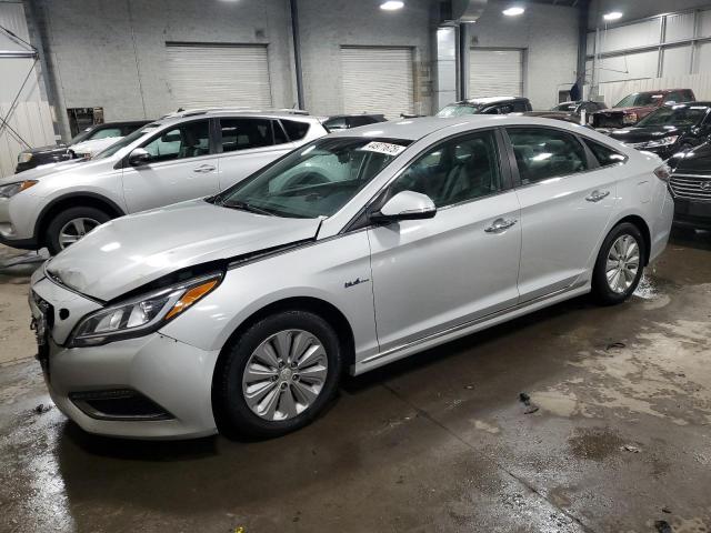 Photo 1 from auction – 2016 HYUNDAI SONATA HYB with VIN KMHE24L14GA013880