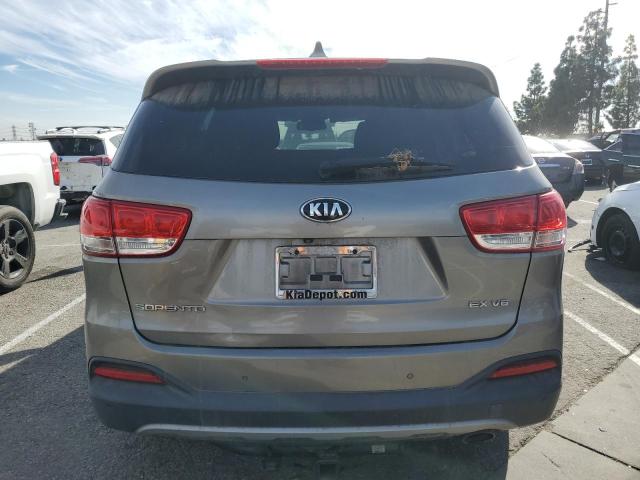 Photo 6 from auction – 2016 KIA SORENTO EX with VIN 5XYPH4A52GG009280