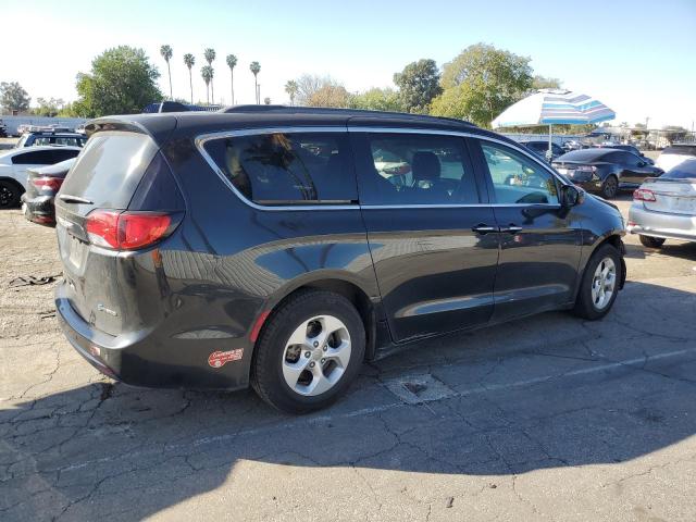 Photo 3 from auction – 2017 CHRYSLER PACIFICA E with VIN 2C4RC1L73HR782549