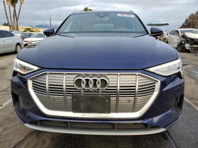Снимка 5 от търг – 2022 AUDI E-TRON PRE с VIN WA1LAAGE9NB030590