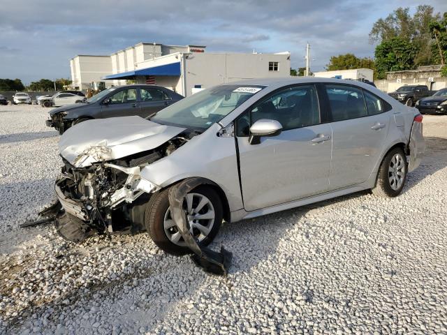 TOYOTA COROLLA LE 2020 with VIN 5YFEPRAE5LP026975 - Photo from auction