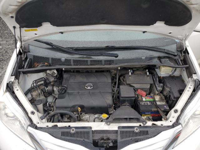 Photo 12 from auction – 2016 TOYOTA SIENNA LE with VIN 5TDKK3DC9GS693568