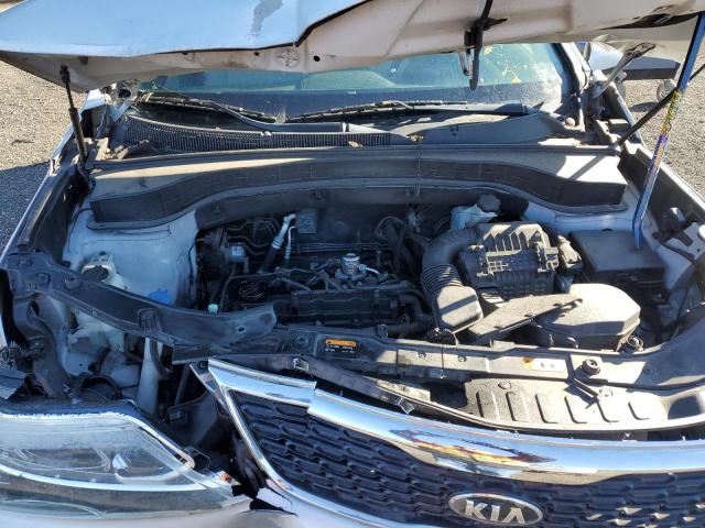 Photo 12 from auction – 2015 KIA SORENTO LX with VIN 5XYKT3A67FG597641