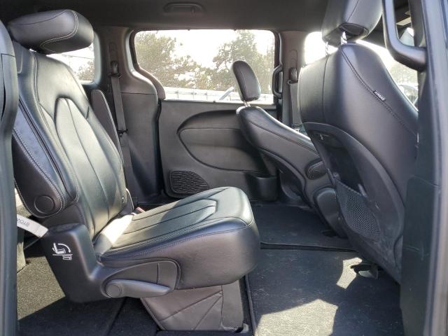 Photo 11 from auction – 2018 CHRYSLER PACIFICA T with VIN 2C4RC1BG2JR229141