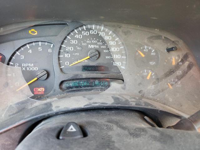 Photo 9 from auction – 2005 CHEVROLET SILVERADO with VIN 1GCEC14XX5Z137797