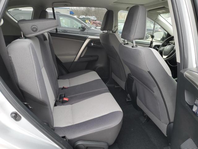 Photo 11 from auction – 2015 TOYOTA RAV4 XLE with VIN JTMRFREV7FD173255