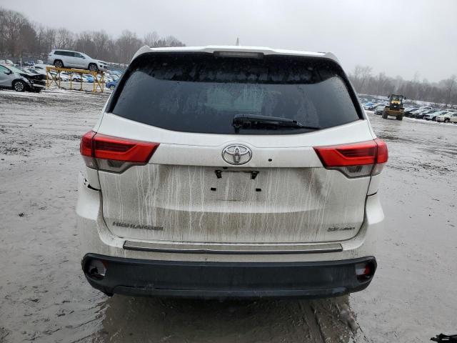 Photo 6 from auction – 2018 TOYOTA HIGHLANDER with VIN 5TDJZRFH3JS533857
