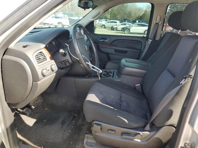 Photo 7 from auction – 2011 CHEVROLET TAHOE with VIN 1GNSKAE08BR393690