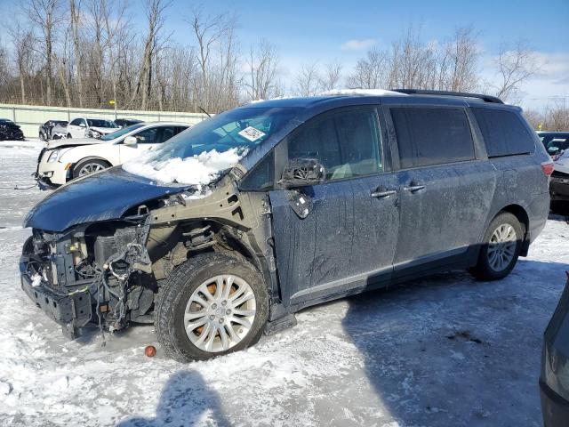 TOYOTA SIENNA XLE 2017 with VIN 5TDYZ3DC1HS871769 - Photo from auction