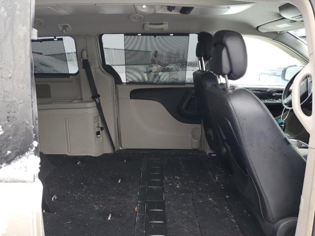 Photo 11 from auction – 2012 CHRYSLER TOWN & COU with VIN 2C4RC1CG1CR376732